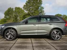 Volvo XC60 (2025) thumbnail 3