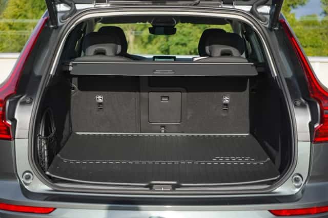 Volvo XC60 (2025) thumbnail 10