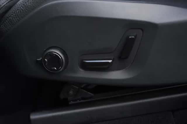 Volvo XC90 (2023) thumbnail 16