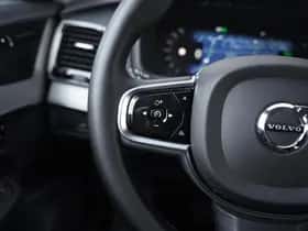 Volvo XC90 (2023) thumbnail 19