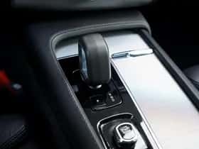 Volvo XC90 (2023) thumbnail 28