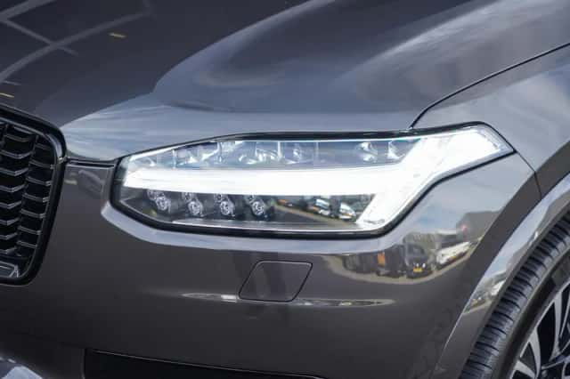 Volvo XC90 (2023) thumbnail 4