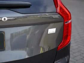 Volvo XC90 (2023) thumbnail 9