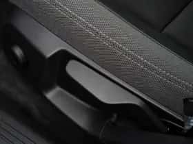Volvo XC40 (2025) thumbnail 15