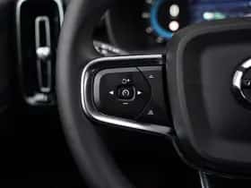 Volvo XC40 (2025) thumbnail 18