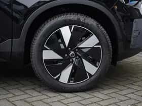 Volvo XC40 (2025) thumbnail 7