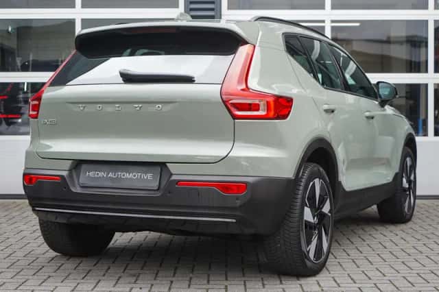 Volvo EX40 (2025) thumbnail 6