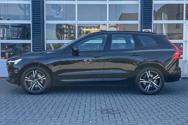 Volvo XC60 (2020) thumbnail 3