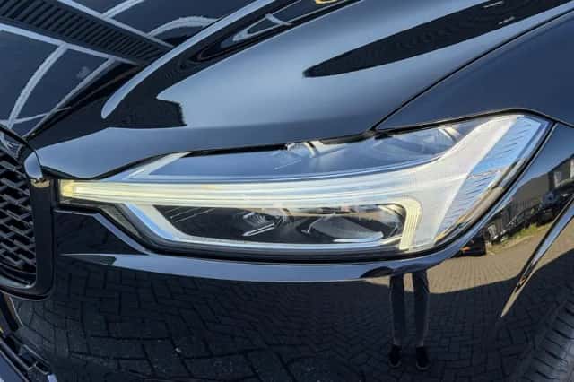 Volvo XC60 (2020) thumbnail 4