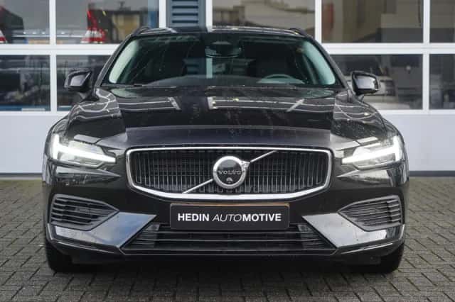 Volvo V60 (2025) thumbnail 2
