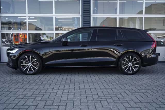 Volvo V60 (2025) thumbnail 3