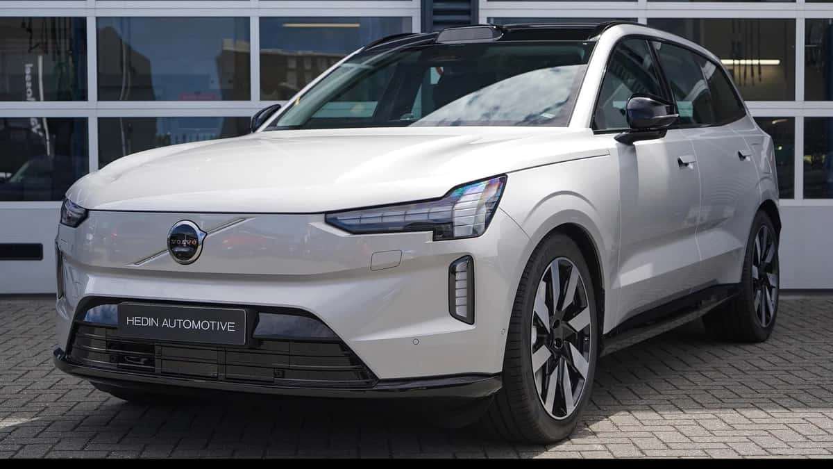 Volvo EX90 (2025) — foto 1