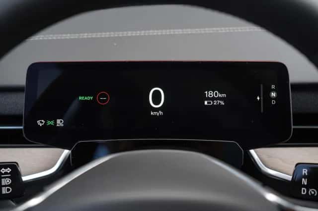 Volvo EX90 (2025) thumbnail 15