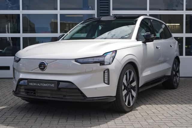 Volvo EX90 (2025) thumbnail 26