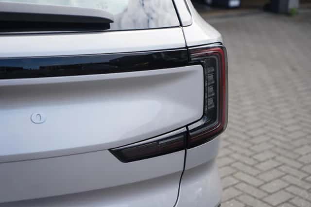 Volvo EX90 (2025) thumbnail 9
