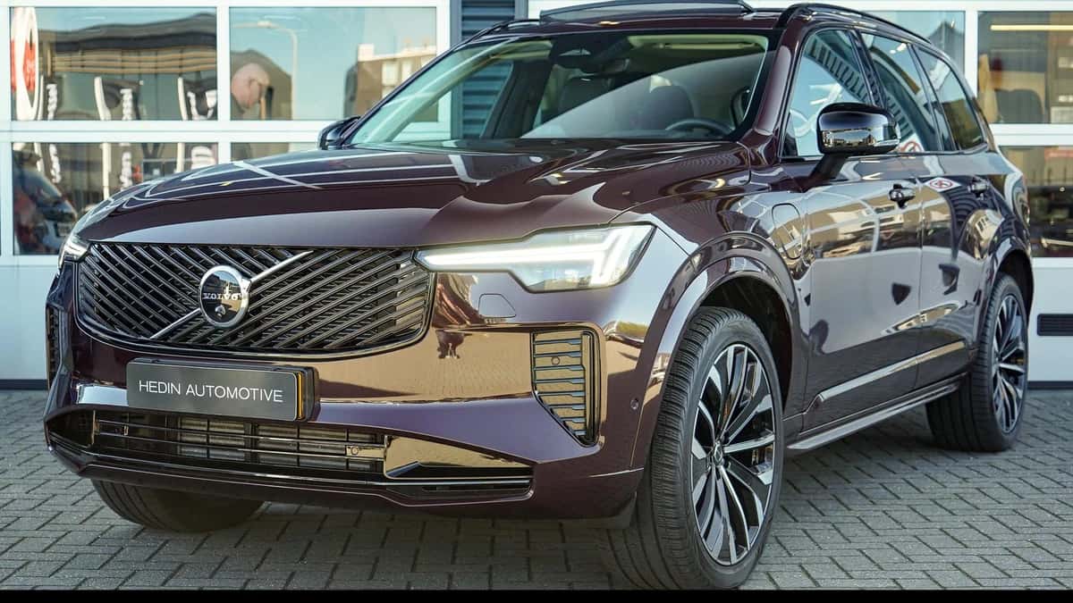 Volvo XC90 (2025) — foto 1