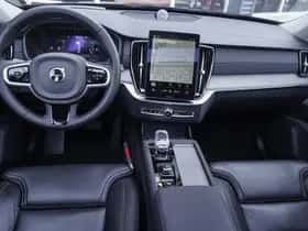 Volvo XC90 (2025) thumbnail 13