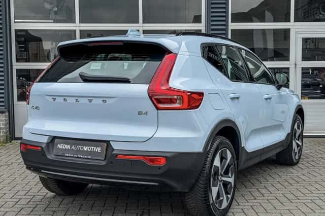 Volvo XC40 (2025) thumbnail 6