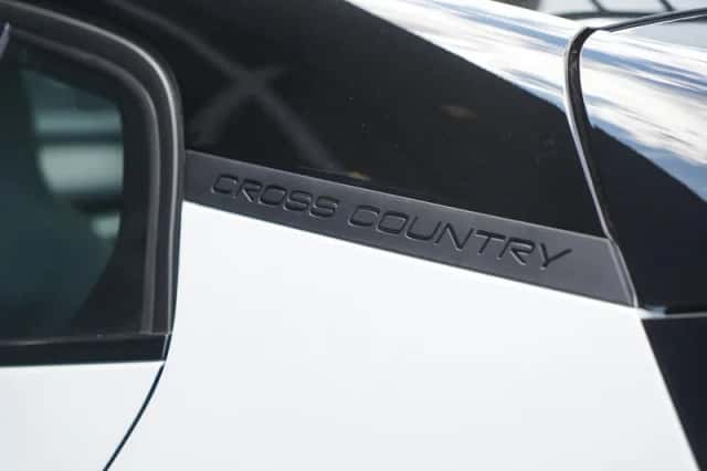Volvo EX30 (2025) thumbnail 12
