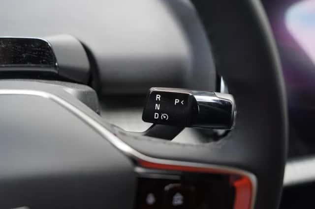 Volvo EX30 (2025) thumbnail 18