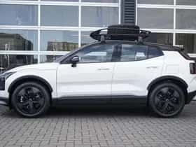 Volvo EX30 (2025) thumbnail 3