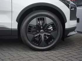 Volvo EX30 (2025) thumbnail 7