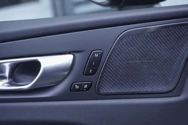 Volvo XC60 (2025) thumbnail 15