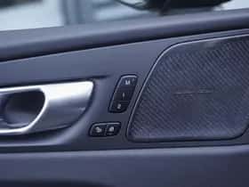 Volvo XC60 (2025) thumbnail 15