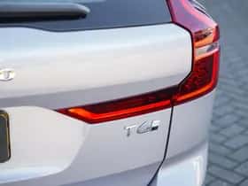 Volvo XC60 (2025) thumbnail 9