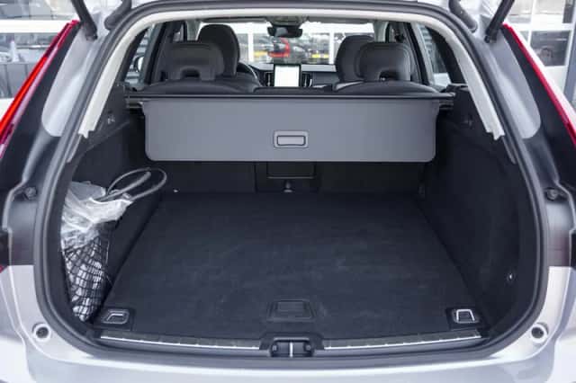 Volvo XC60 (2025) thumbnail 10
