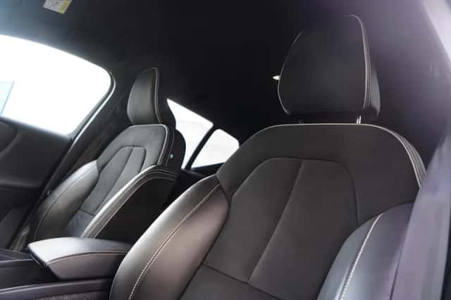 Volvo XC40 (2021) thumbnail 16