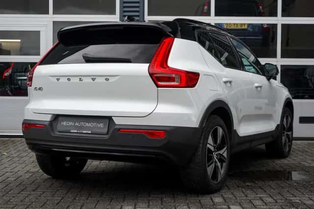 Volvo XC40 (2021) thumbnail 6