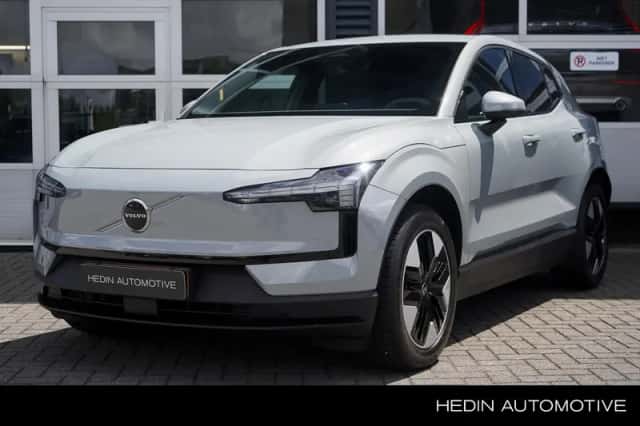 Volvo EX30 (2024) thumbnail 1