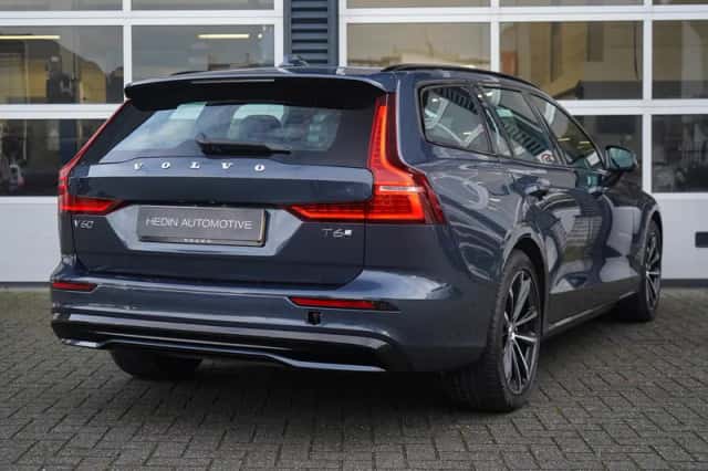 Volvo V60 (2025) thumbnail 6