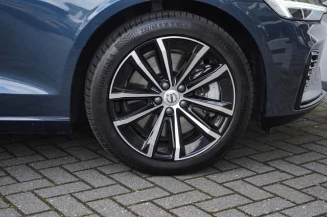 Volvo V60 (2025) thumbnail 7