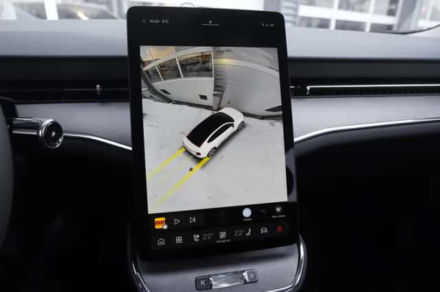 Volvo ES90 (2026) thumbnail 26