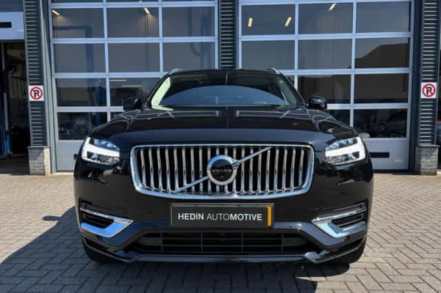 Volvo XC90 (2022) thumbnail 2