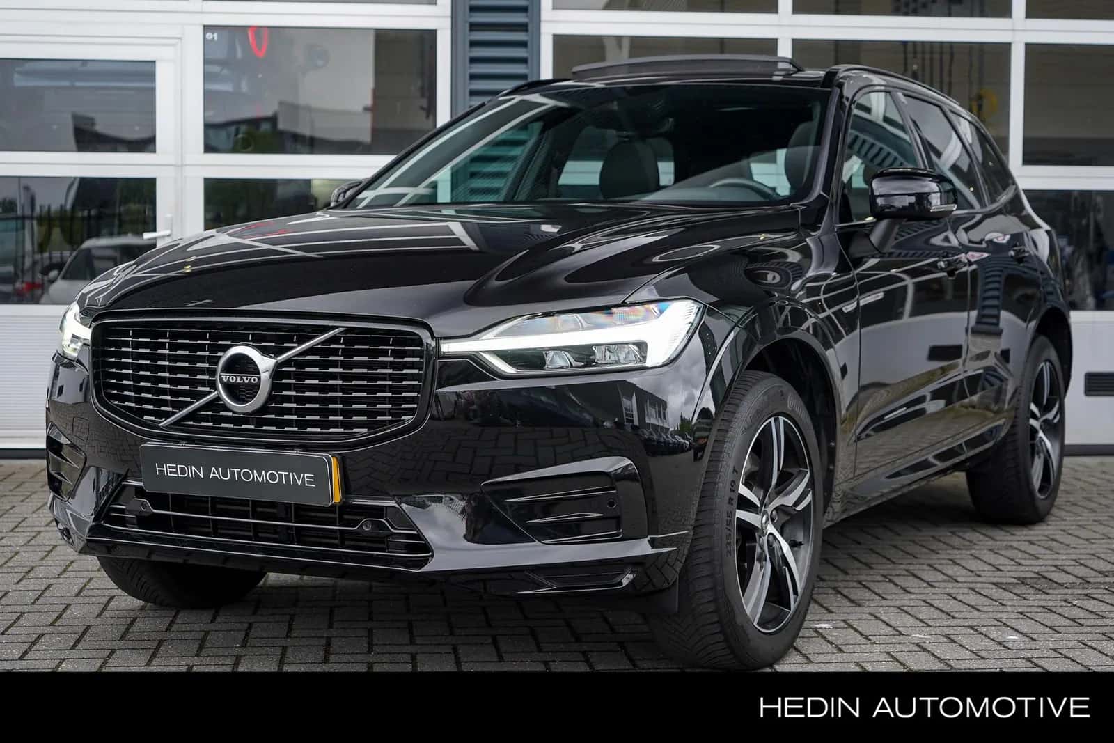 Volvo XC60 (2019) — foto 1