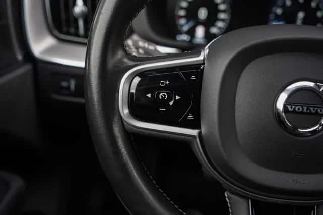 Volvo XC60 (2019) thumbnail 19