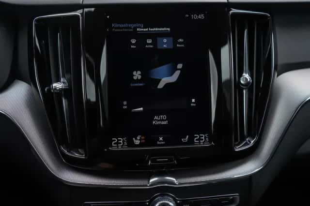 Volvo XC60 (2019) thumbnail 24