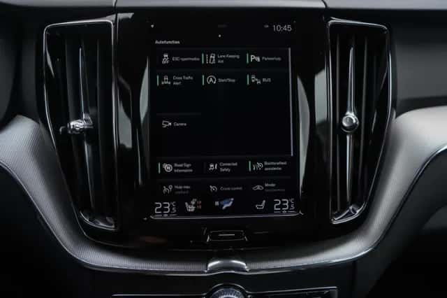 Volvo XC60 (2019) thumbnail 25