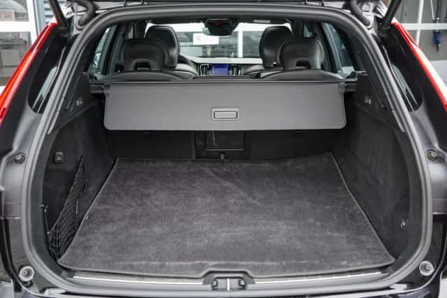 Volvo XC60 (2019) thumbnail 10