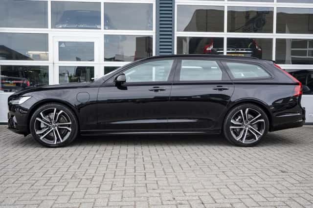 Volvo V90 (2025) thumbnail 3