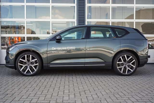 Volvo EX60 (2026) thumbnail 3