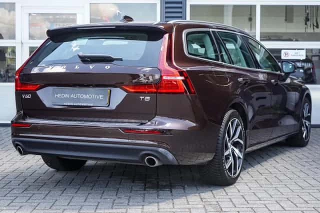 Volvo V60 (2019) thumbnail 6