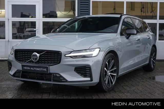 Volvo V60 (2025) thumbnail 1