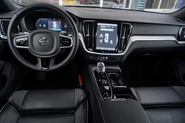 Volvo V60 (2025) thumbnail 13