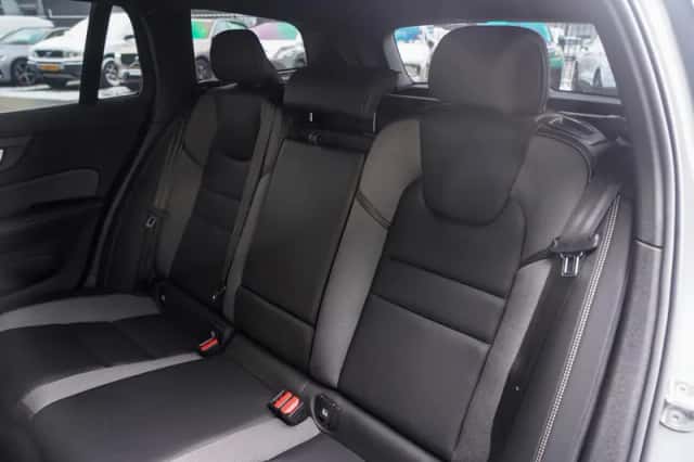 Volvo V60 (2025) thumbnail 14