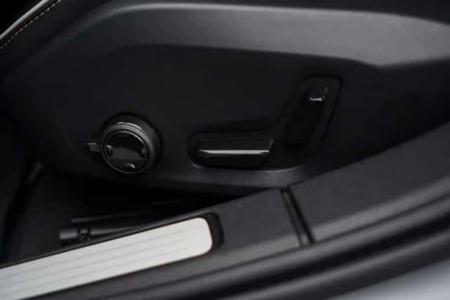 Volvo V60 (2025) thumbnail 16