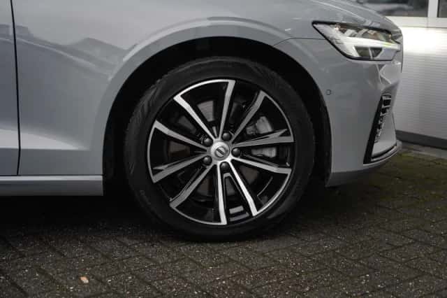 Volvo V60 (2025) thumbnail 7